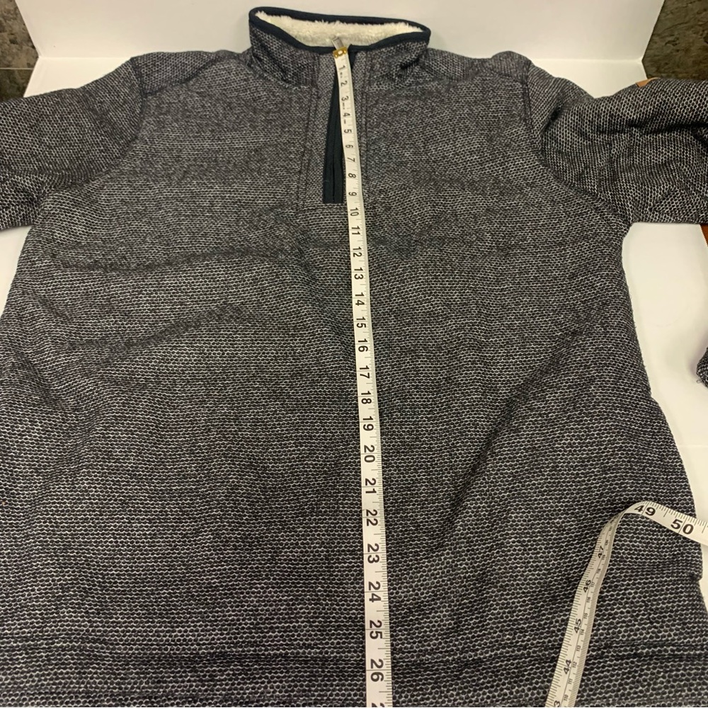 ORVIS pull over. Mens medium. - Picture 11 of 14